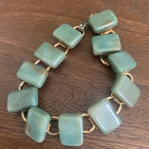Vintage green and gold bracelet - excellent condition